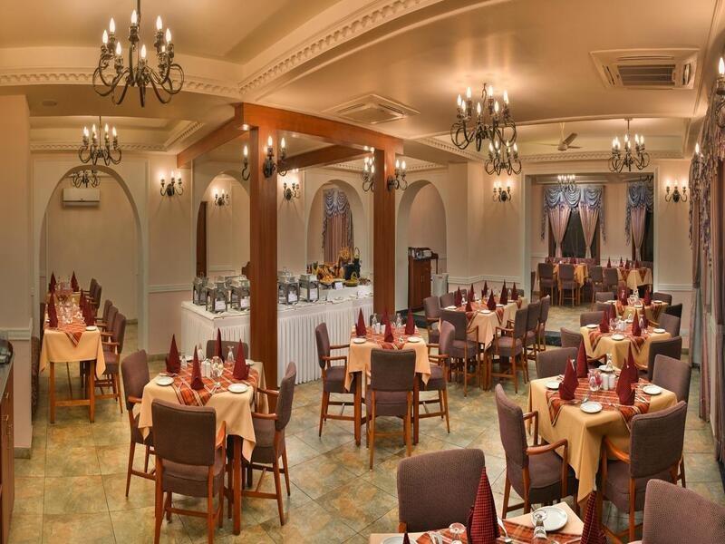 Cama Rajputana Club Resort Mount Abu Exterior photo