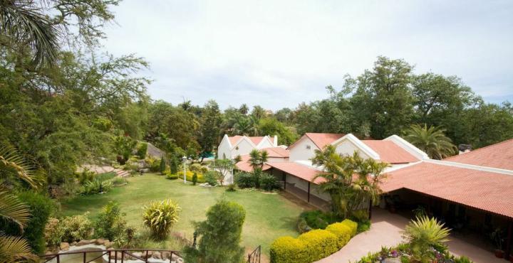Cama Rajputana Club Resort Mount Abu Exterior photo