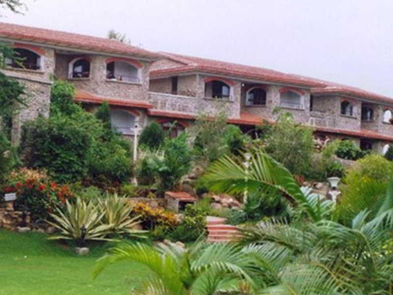 Cama Rajputana Club Resort Mount Abu Exterior photo