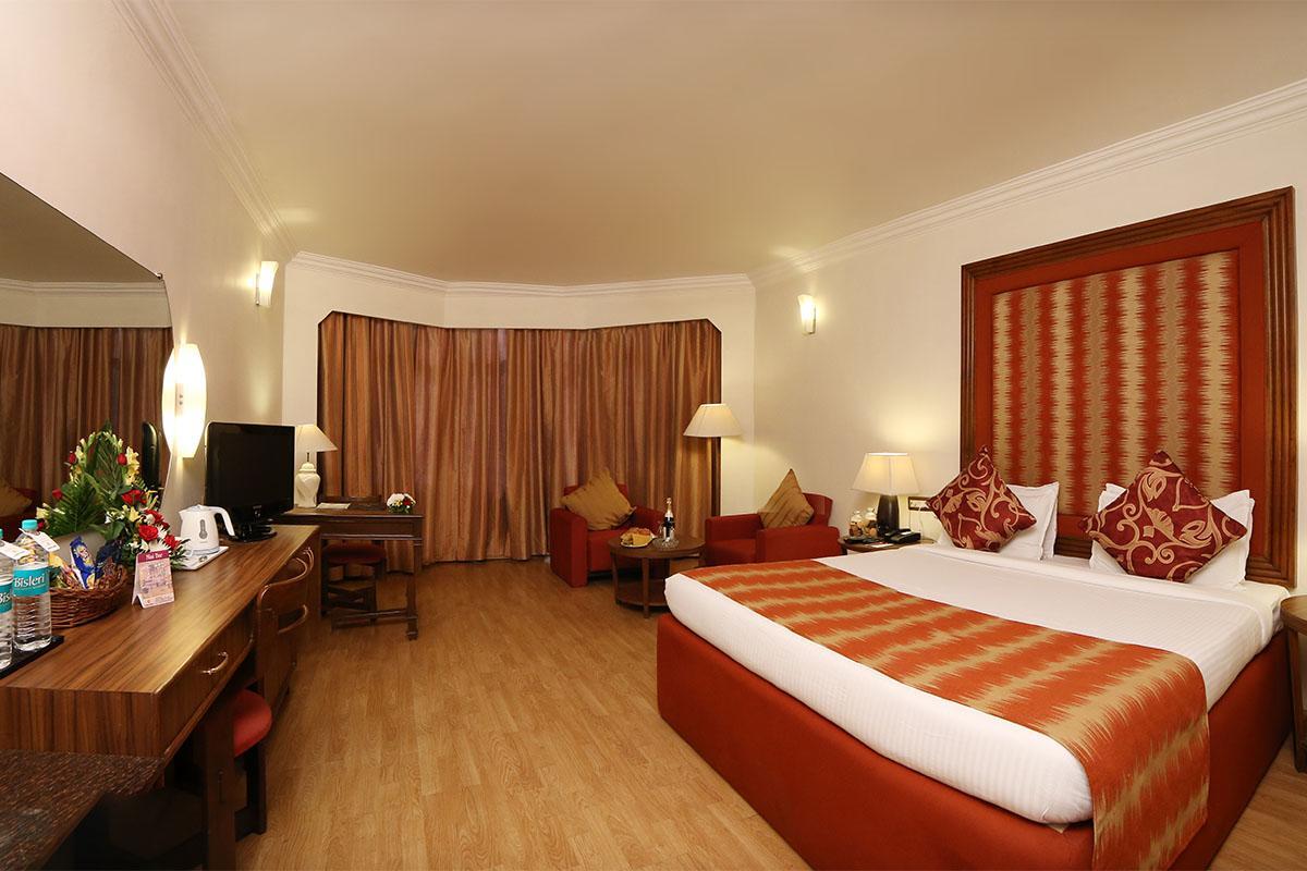 Cama Rajputana Club Resort Mount Abu Exterior photo