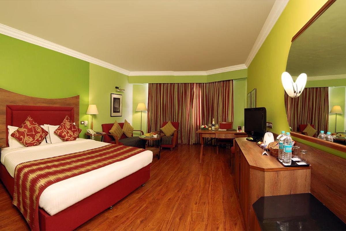 Cama Rajputana Club Resort Mount Abu Exterior photo